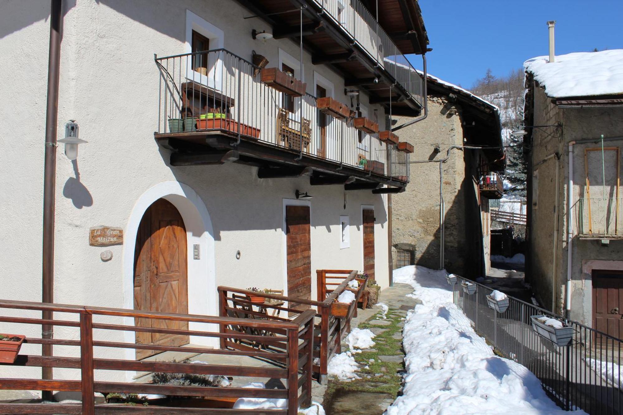 San Marco Lodge Apt Mountain Retreat - Happy Rentals Oulx Esterno foto